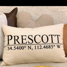 Load image into Gallery viewer, Prescott Pillow